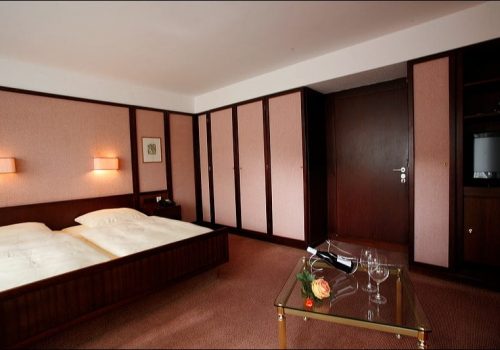 Wellnesshotel Moknis im Schwarzwald das Doppelzimmer Badhotel Economy Bad Wildbad